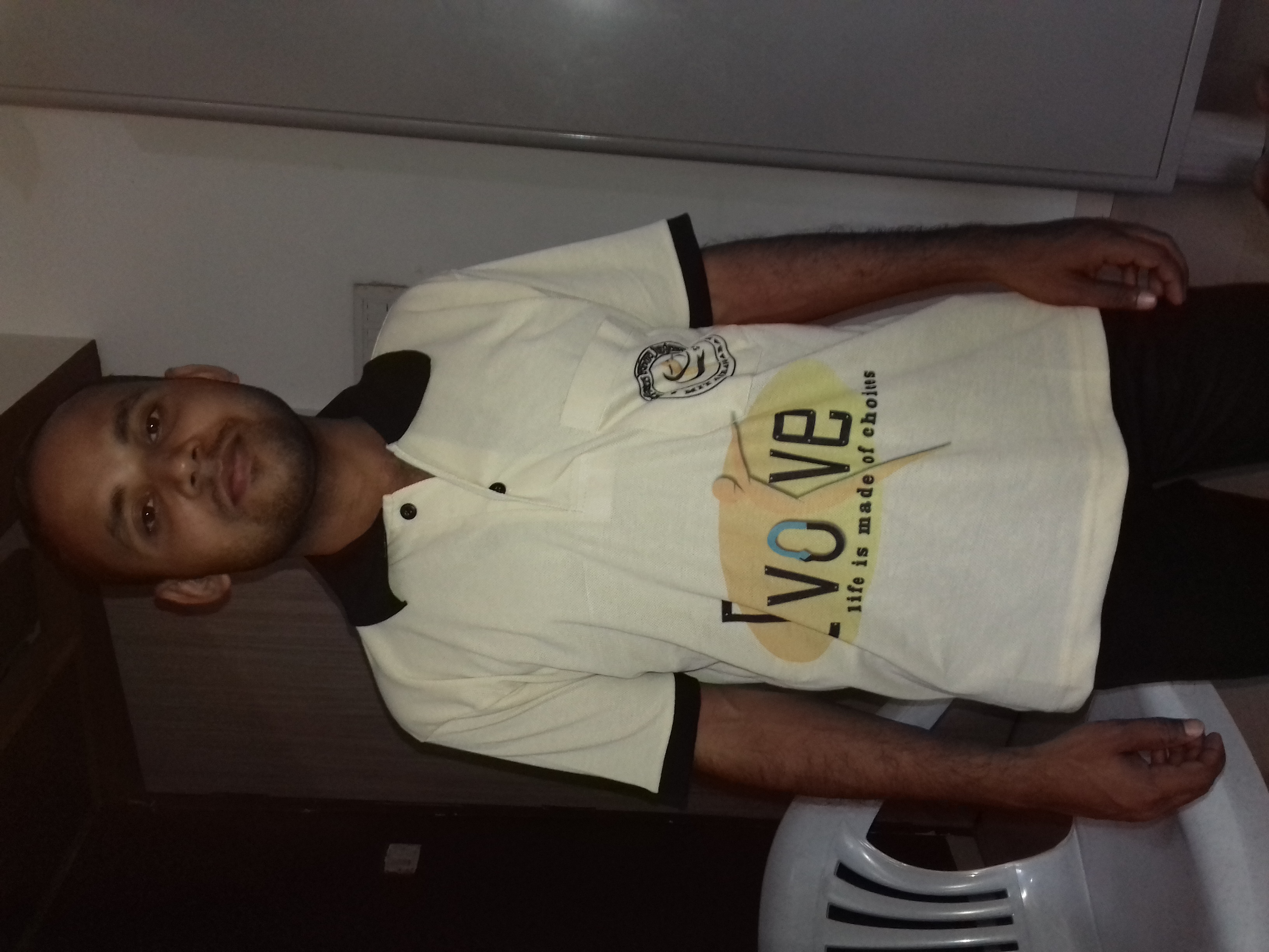 Mr. Sukant wearing EVOLVE T Shirt who is working as Now Senior Scientist at Wockhardt pharma