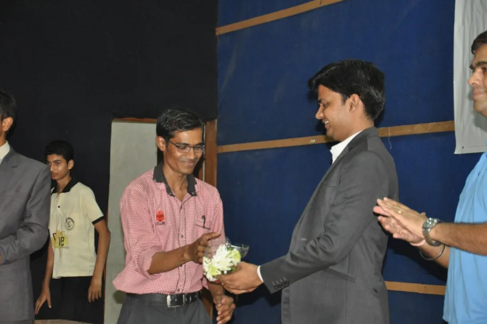 Our Co-founder Mr. Shivanand Uplanchwar felicitating Speaker